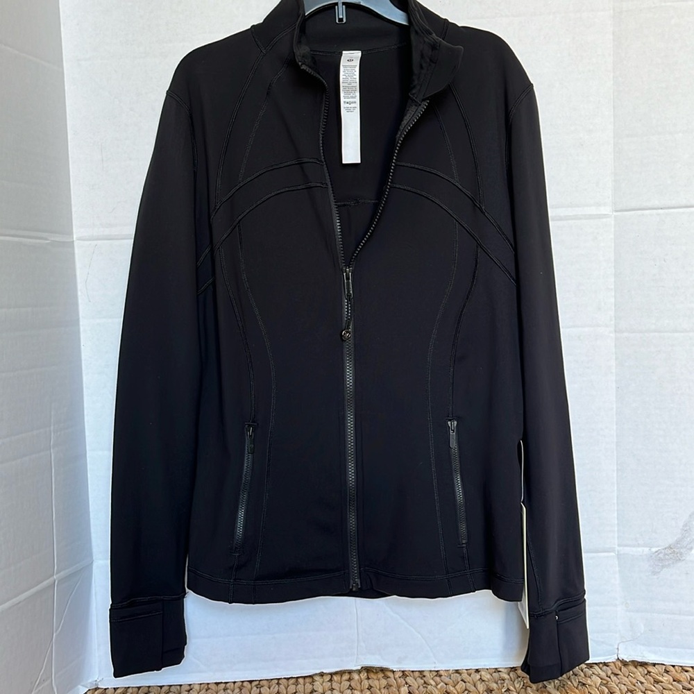 Lululemon Define Jacket Size 8 Black NWT